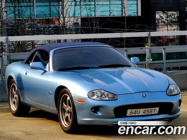 JAGUAR XK8 Convertible 1999 - photo 21 - Import Corée du Sud | International Cars