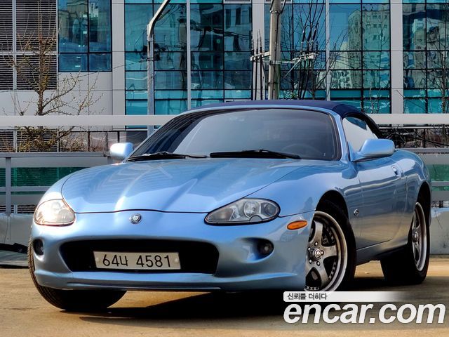 JAGUAR XK8 Convertible 1999 - photo 4 - Import Corée du Sud | International Cars