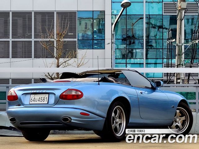 JAGUAR XK8 Convertible 1999 - photo 7 - Import Corée du Sud | International Cars