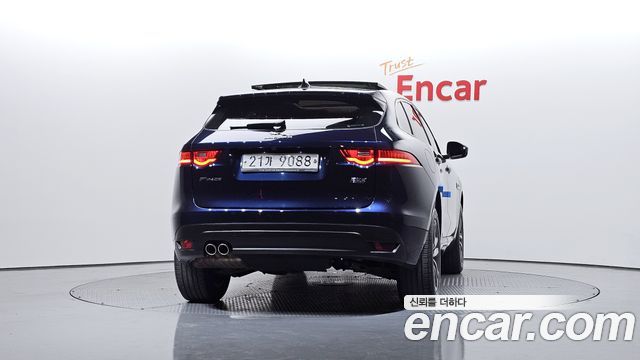 JAGUAR F-PACE 20d R-Sport 2018 - photo 4 - Import Corée du Sud | International Cars