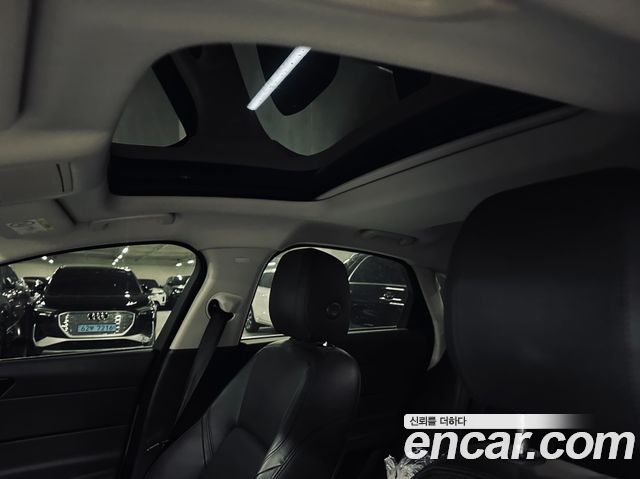 JAGUAR XF (X260) 20d 프레스티지 2018 - photo 15 - Import Corée du Sud | International Cars