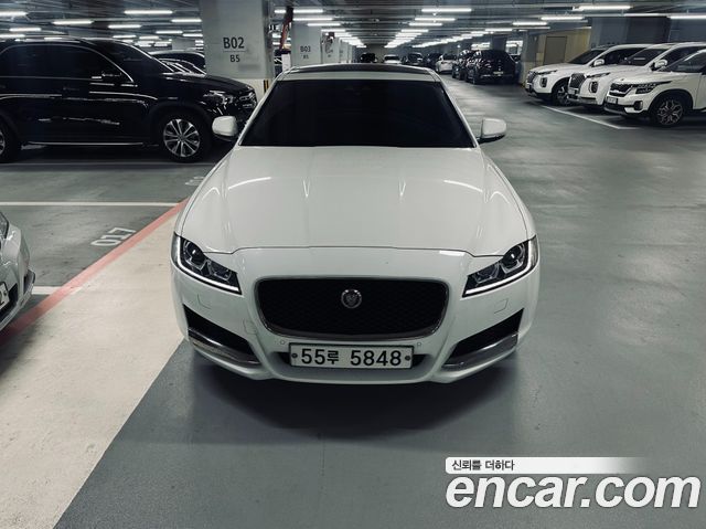 JAGUAR XF (X260) 20d 프레스티지 2018 - photo 20 - Import Corée du Sud | International Cars