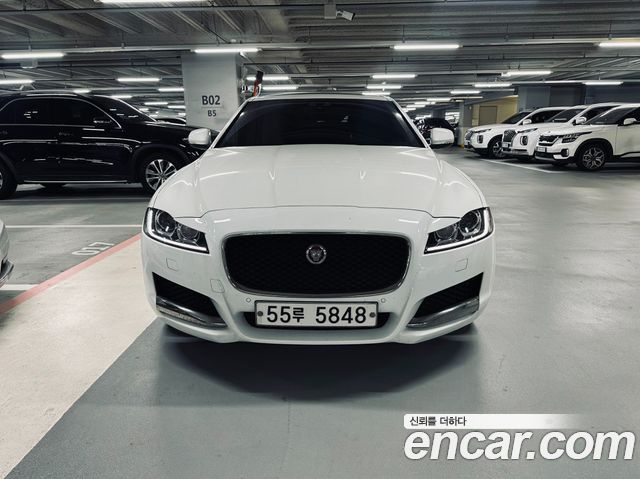 JAGUAR XF (X260) 20d 프레스티지 2018 - photo 3 - Import Corée du Sud | International Cars