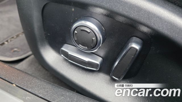 JAGUAR XF (X260) 20d 포트폴리오 2019 - photo 29 - Import Corée du Sud | International Cars