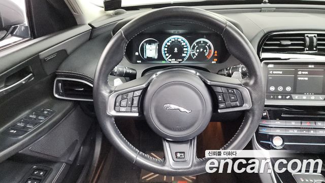 JAGUAR XE 20d RSport 2018 - photo 21 - Import Corée du Sud | International Cars