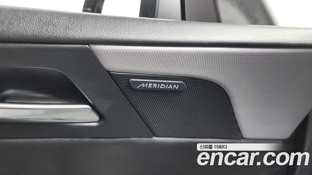 JAGUAR XE 20d RSport 2018 - photo 31 - Import Corée du Sud | International Cars