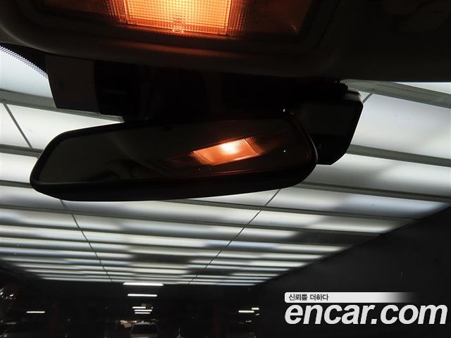 JAGUAR New XF 2.0 Luxury 2014 - photo 15 - Import Corée du Sud | International Cars