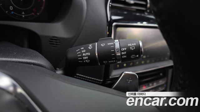 JAGUAR F-PACE 20d 체커 플래그 Edition 2020 - photo 29 - Import Corée du Sud | International Cars