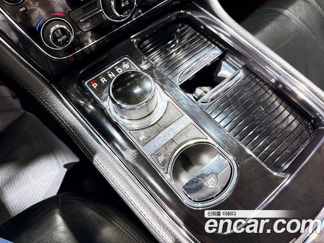 JAGUAR All New XJ 2.0 Luxury LWB 2013 - photo 24 - Import Corée du Sud | International Cars