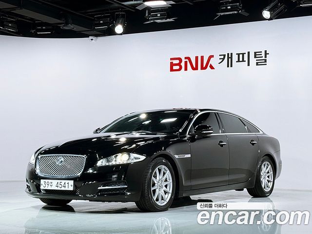 JAGUAR All New XJ 2.0 Luxury LWB 2013 - photo 25 - Import Corée du Sud | International Cars