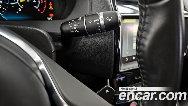 JAGUAR XE 20d 프레스티지 2018 - photo 21 - Import Corée du Sud | International Cars