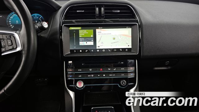 JAGUAR XE 20d 프레스티지 2018 - photo 22 - Import Corée du Sud | International Cars