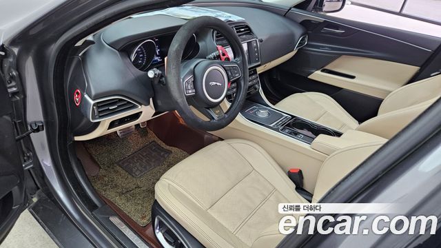 JAGUAR XE 20d 프레스티지 2016 - photo 10 - Import Corée du Sud | International Cars