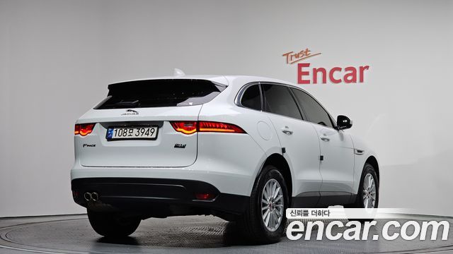 JAGUAR F-PACE 20d 프레스티지 2017 - photo 2 - Import Corée du Sud | International Cars