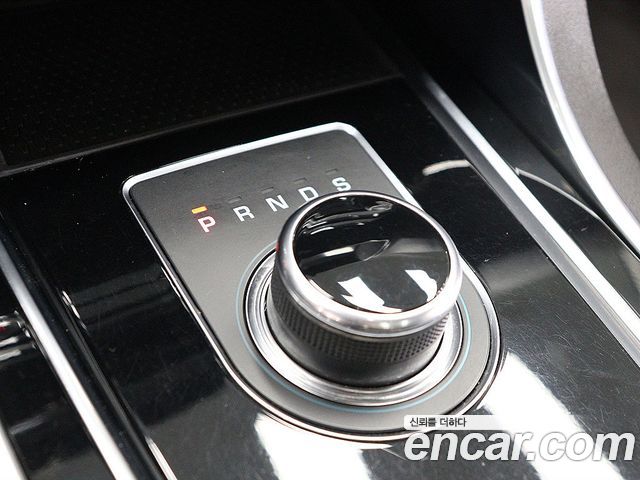 JAGUAR XE 20d 프레스티지 AWD 2018 - photo 10 - Import Corée du Sud | International Cars