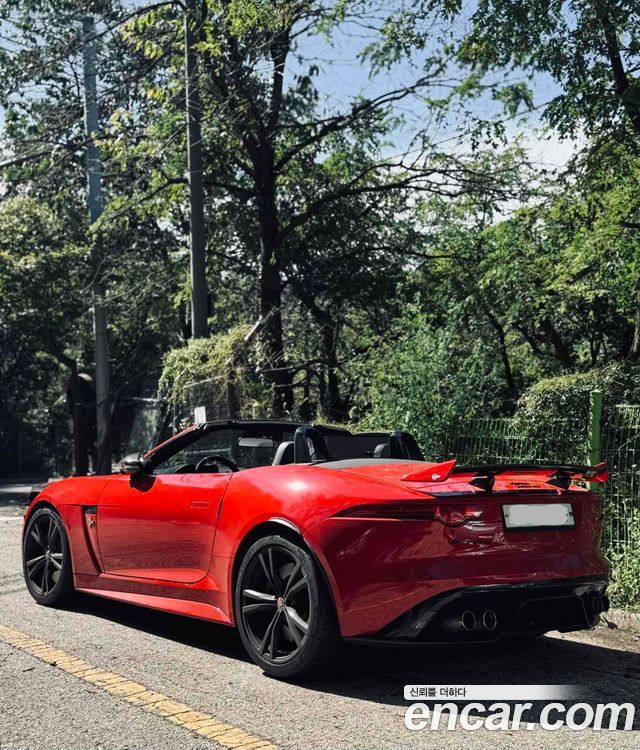 JAGUAR F-TYPE 5.0 SVR Convertible AWD 2017 - photo 10 - Import Corée du Sud | International Cars