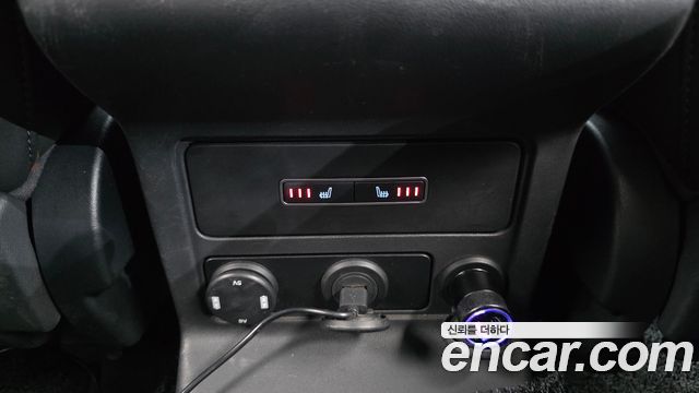 JAGUAR F-PACE 20d 포트폴리오 2018 - photo 17 - Import Corée du Sud | International Cars