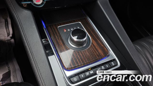 JAGUAR F-PACE 20d 포트폴리오 2018 - photo 9 - Import Corée du Sud | International Cars