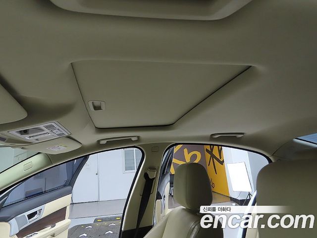 JAGUAR New XF 3.0D Luxury 2015 - photo 17 - Import Corée du Sud | International Cars
