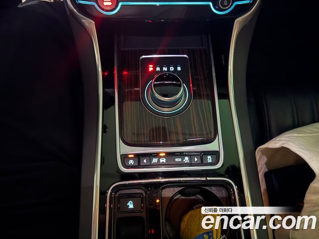 JAGUAR XF (X260) 20d 포트폴리오 2017 - photo 9 - Import Corée du Sud | International Cars