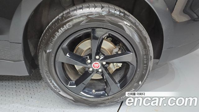 JAGUAR F-PACE 20d 프레스티지 2019 - photo 7 - Import Corée du Sud | International Cars