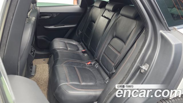 JAGUAR F-PACE 20d 프레스티지 2018 - photo 16 - Import Corée du Sud | International Cars