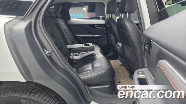 JAGUAR F-PACE 20d 프레스티지 2018 - photo 18 - Import Corée du Sud | International Cars