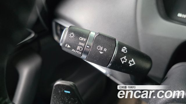 JAGUAR F-PACE 20d 프레스티지 2018 - photo 30 - Import Corée du Sud | International Cars
