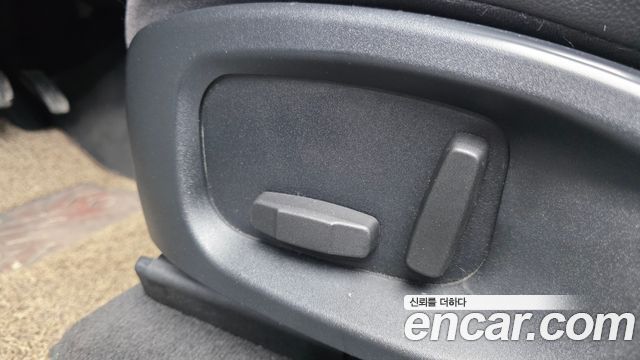 JAGUAR F-PACE 20d 프레스티지 2018 - photo 32 - Import Corée du Sud | International Cars