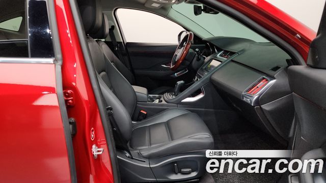 JAGUAR E-PACE D180 S 2019 - photo 16 - Import Corée du Sud | International Cars