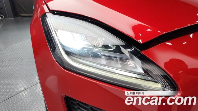 JAGUAR E-PACE D180 S 2019 - photo 8 - Import Corée du Sud | International Cars