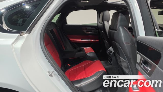 JAGUAR XF (X260) 20d 체커드 플래그 Edition 2020 - photo 17 - Import Corée du Sud | International Cars