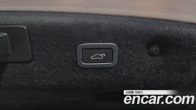 JAGUAR XF (X260) 20d 체커드 플래그 Edition 2020 - photo 32 - Import Corée du Sud | International Cars