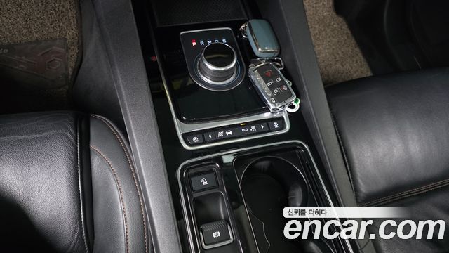JAGUAR F-PACE 20d 프레스티지 2018 - photo 12 - Import Corée du Sud | International Cars