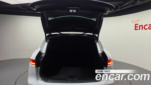 JAGUAR F-PACE 20d 프레스티지 2018 - photo 31 - Import Corée du Sud | International Cars