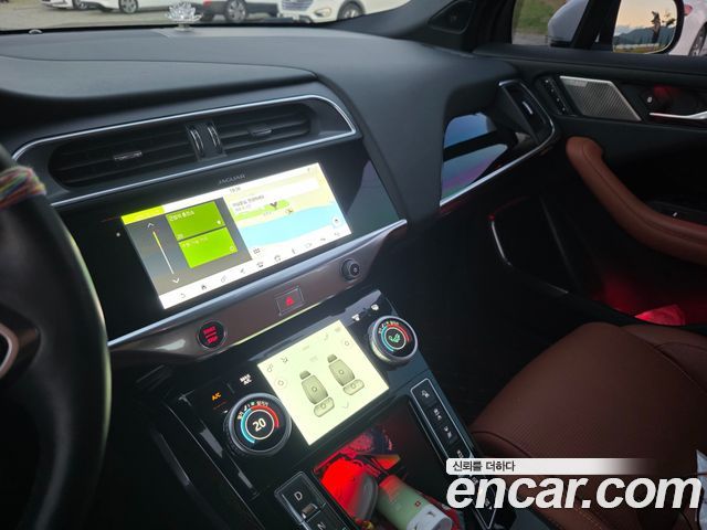 JAGUAR I-PACE EV400 HSE 2020 - photo 11 - Import Corée du Sud | International Cars