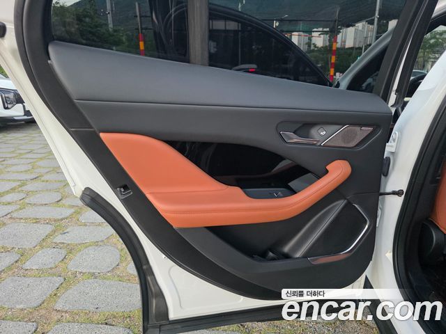 JAGUAR I-PACE EV400 HSE 2020 - photo 13 - Import Corée du Sud | International Cars