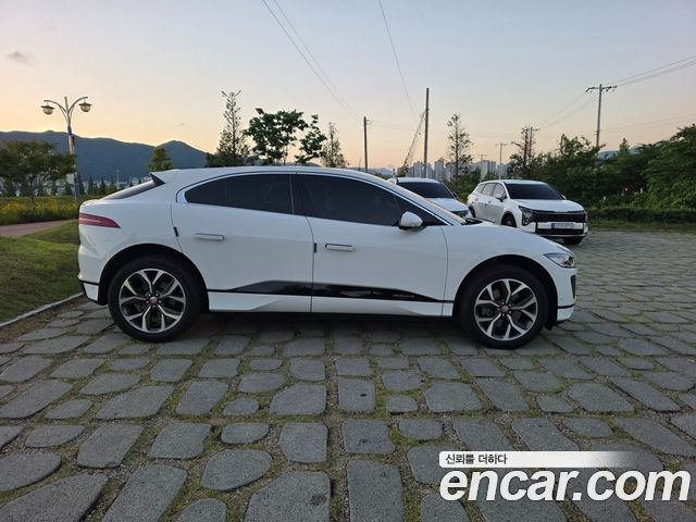 JAGUAR I-PACE EV400 HSE 2020 - photo 15 - Import Corée du Sud | International Cars