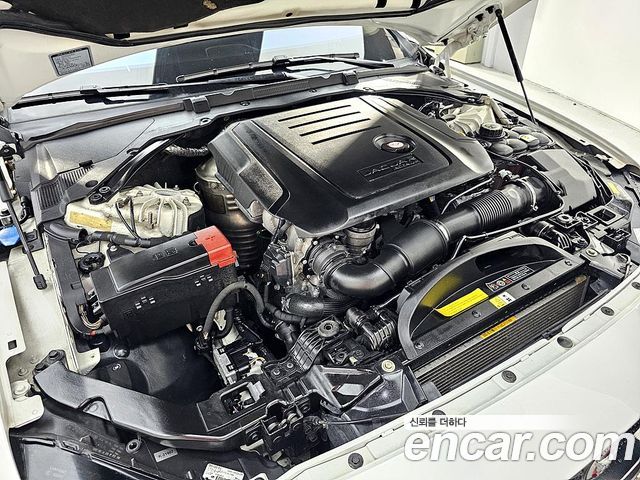 JAGUAR XF (X260) 20d 포트폴리오 2017 - photo 6 - Import Corée du Sud | International Cars