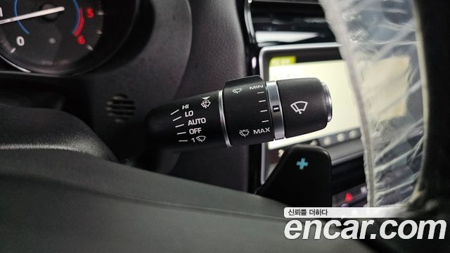JAGUAR XE 20d 프레스티지 2017 - photo 20 - Import Corée du Sud | International Cars