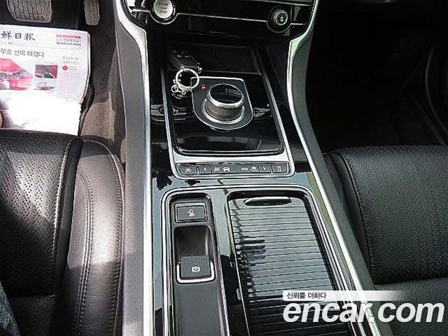 JAGUAR XF (X260) 25t 프레스티지 2017 - photo 9 - Import Corée du Sud | International Cars