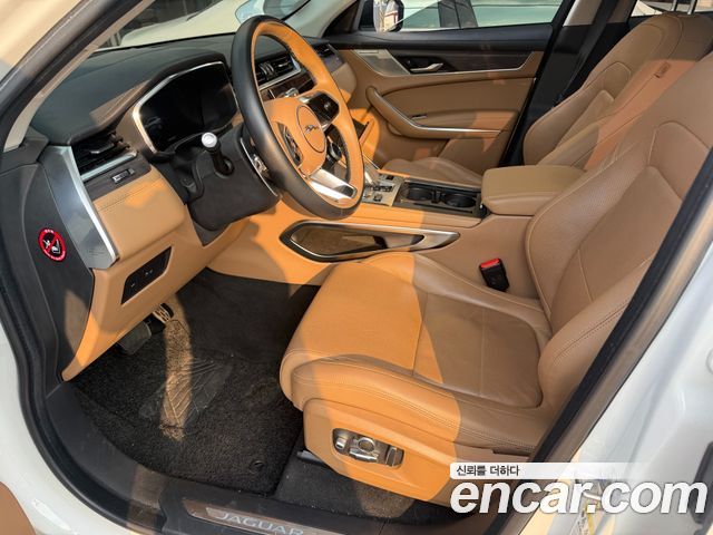 JAGUAR F-PACE D200 SE 2021 - photo 4 - Import Corée du Sud | International Cars