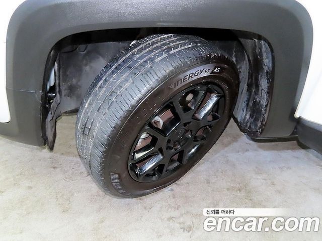 JEEP 레니게이드 2.4 론지튜드 2021 - photo 19 - Import Corée du Sud | International Cars