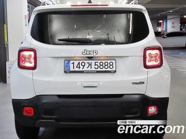 JEEP 레니게이드 2.4 론지튜드 2021 - photo 5 - Import Corée du Sud | International Cars