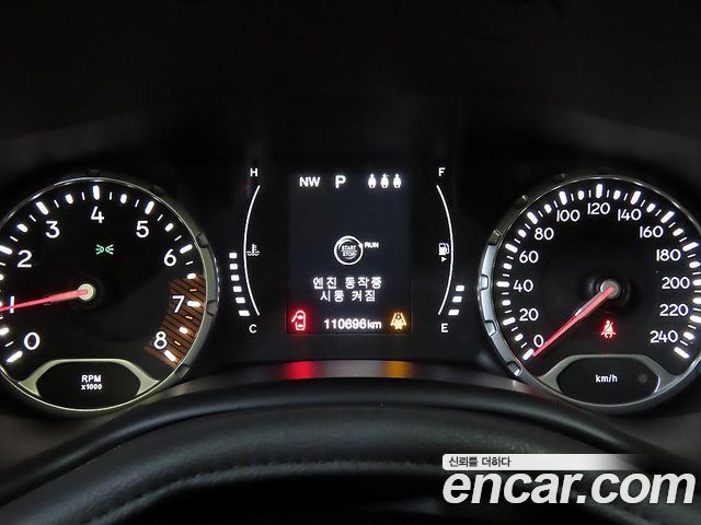 JEEP 레니게이드 2.4 론지튜드 2021 - photo 9 - Import Corée du Sud | International Cars