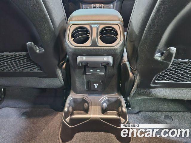 JEEP 랭글러 (JL) 2.0 사하라 파워 탑 4도어 2024 - photo 17 - Import Corée du Sud | International Cars