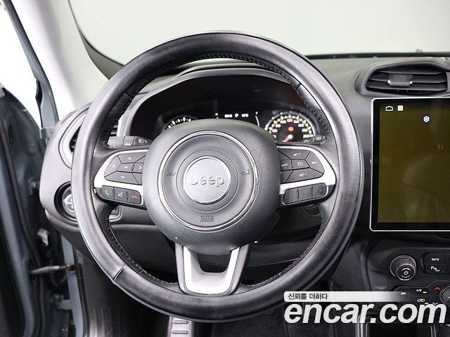 JEEP 레니게이드 2.4 론지튜드 하이 2018 - photo 16 - Import Corée du Sud | International Cars