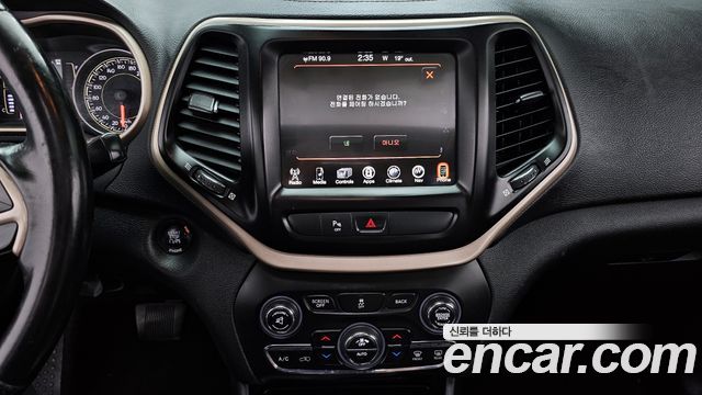 JEEP 체로키(KL) 2.4 론지튜드 AWD 2016 - photo 14 - Import Corée du Sud | International Cars