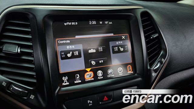 JEEP 체로키(KL) 2.4 론지튜드 AWD 2016 - photo 17 - Import Corée du Sud | International Cars