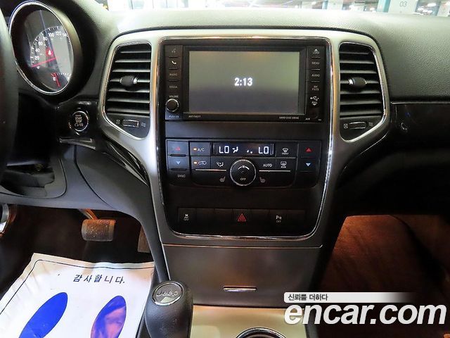 JEEP 그랜드 체로키 3.0 디젤 라레도 2013 - photo 11 - Import Corée du Sud | International Cars